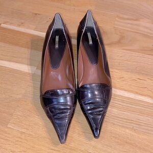 MaxStudio pure brown leather kitten heels 👠 w/  pointy toe in a loafer style 🤎